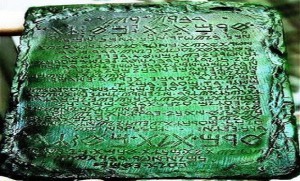 Emerald-Tablets-Of-Thoth-50000-Year-Old-Tablets-Reportedly-From-Atlantis